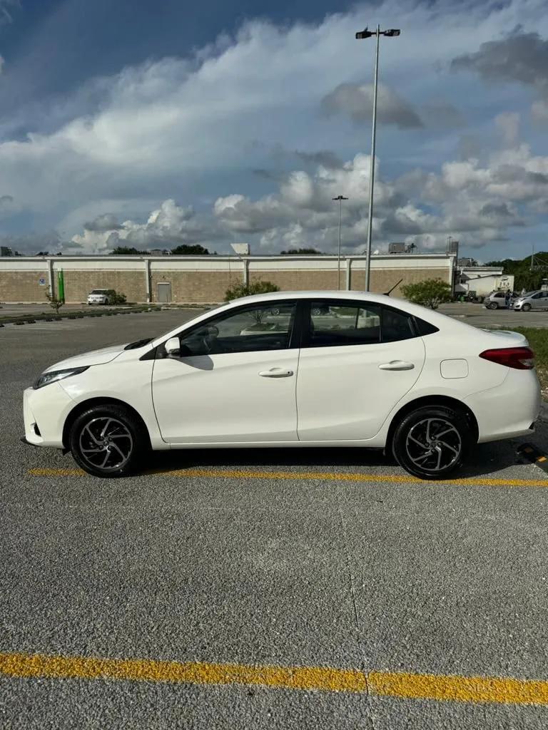 Toyota Yaris - Cancún
