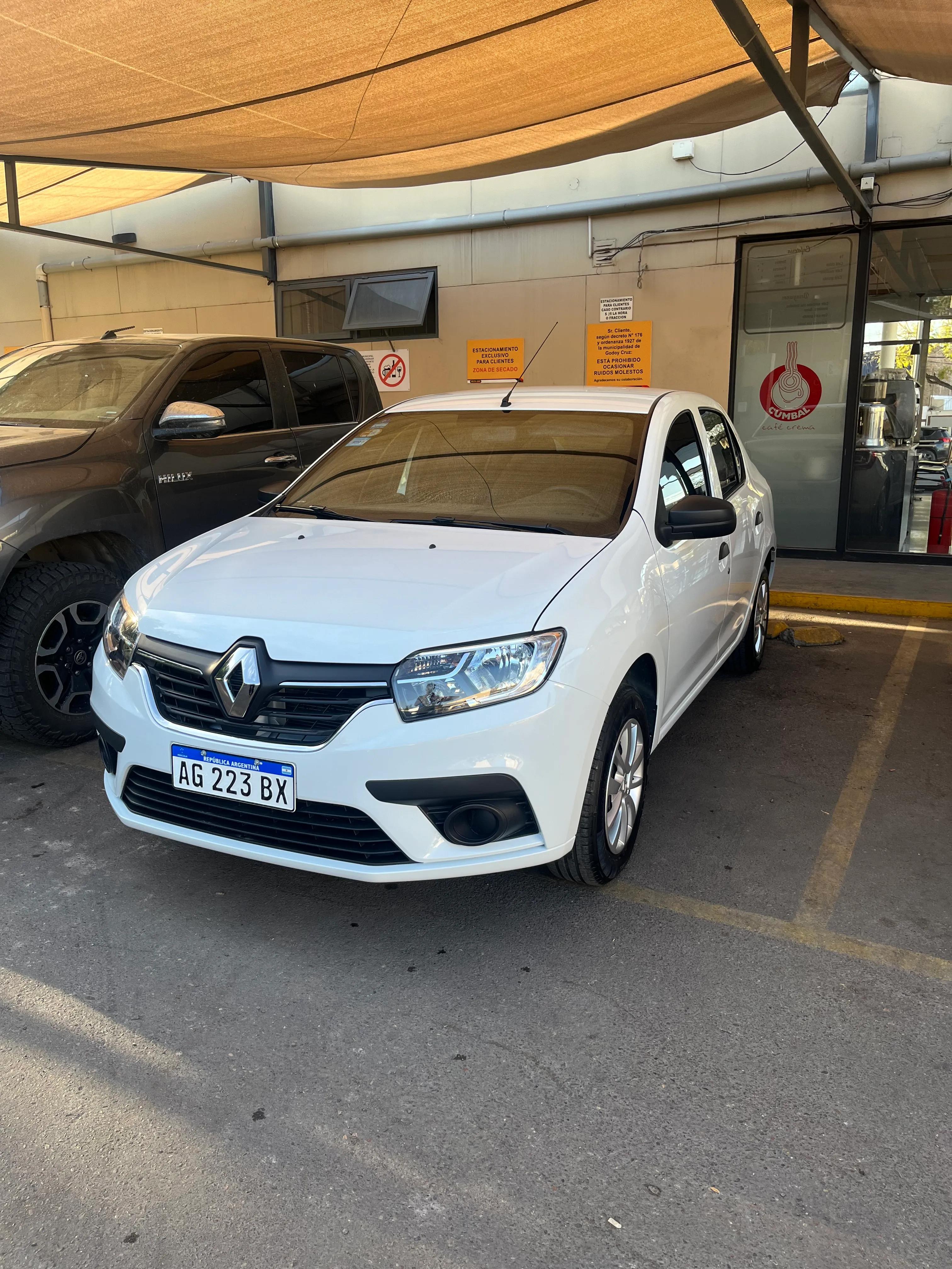 Renault Logan - Mendoza